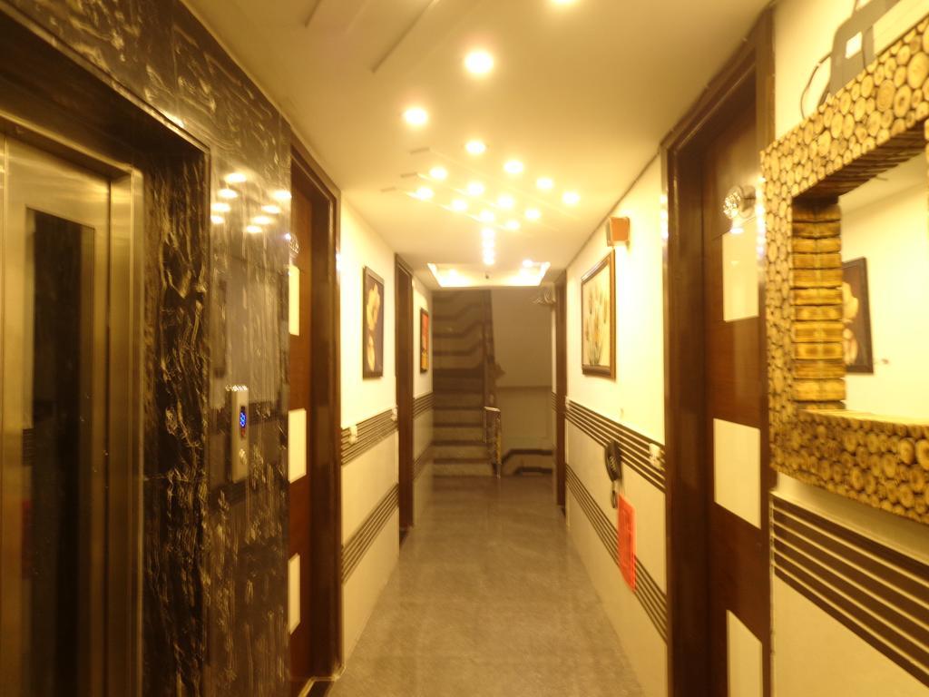 Hotel Station View Opposite New Delhi Railway Hotel 3*