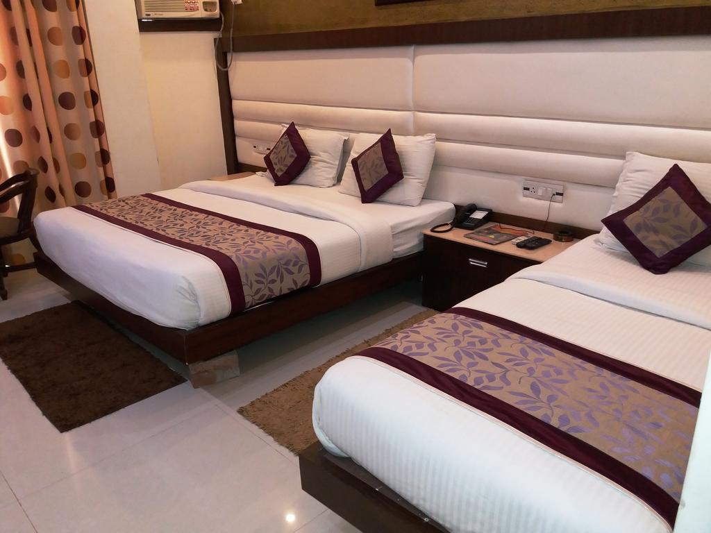 Hotel Station View Opposite New Delhi Railway Hotel 3*
